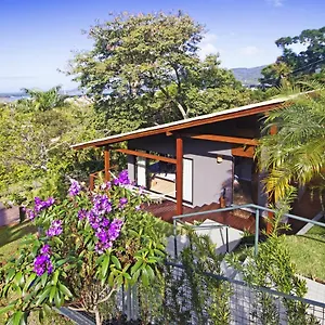 STUDIOS ALTOS DA IGREJINHA Ipê Rosa Florianópolis